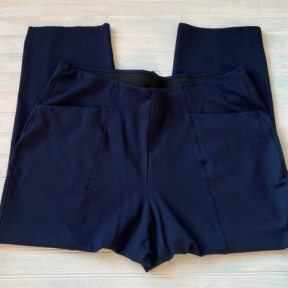 Old Navy Extra High-Waisted Stevie Straight Pull-on Pants - Picture 3 of 13